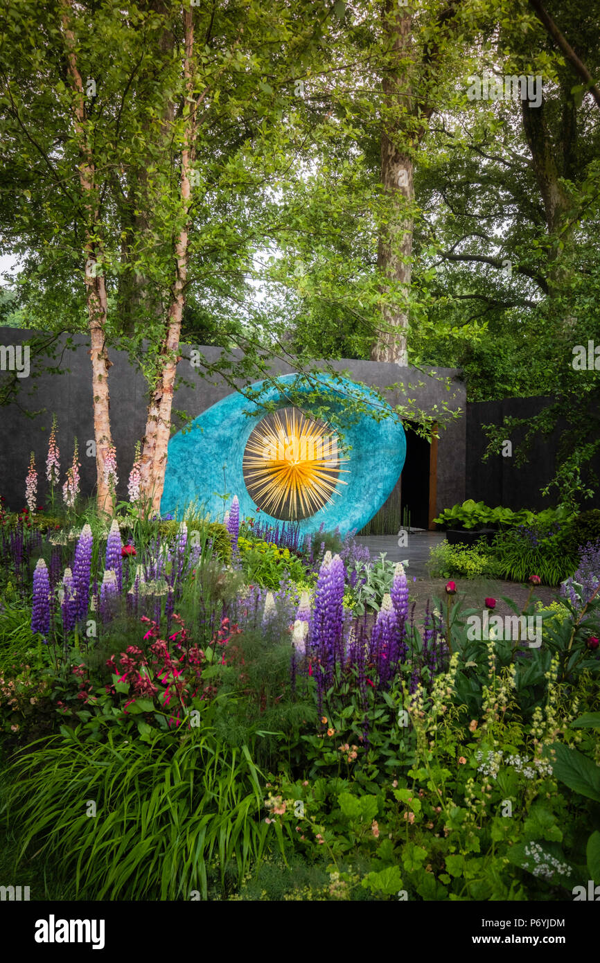 Il David Harbor e Savills giardino al Chelsea Flower Show di Londra, Regno Unito. Foto Stock