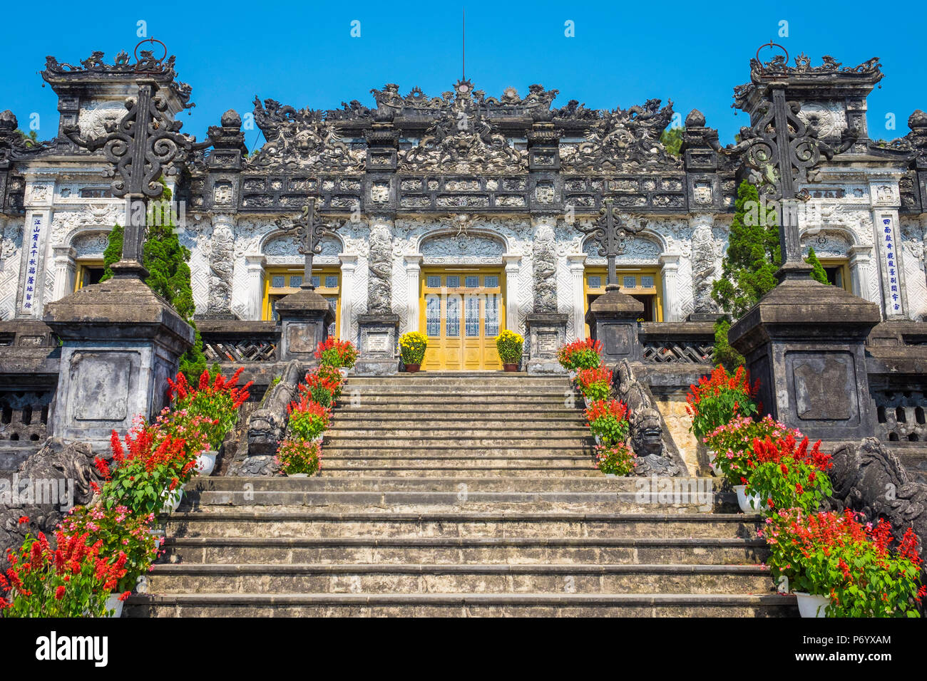 Tomba di Khai Dinh (Lang Khai Dinh), Huong Thuy District, Thua Thien-Hue Provincia, Vietnam Foto Stock