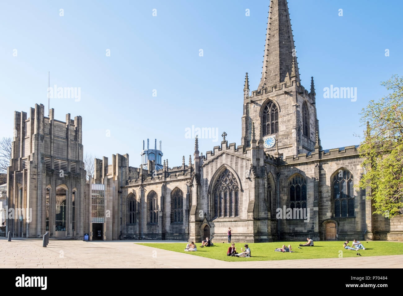 Sheffield Cathedral. La Chiesa Cattedrale di San Pietro e di San Paolo, Sheffield, England, Regno Unito Foto Stock