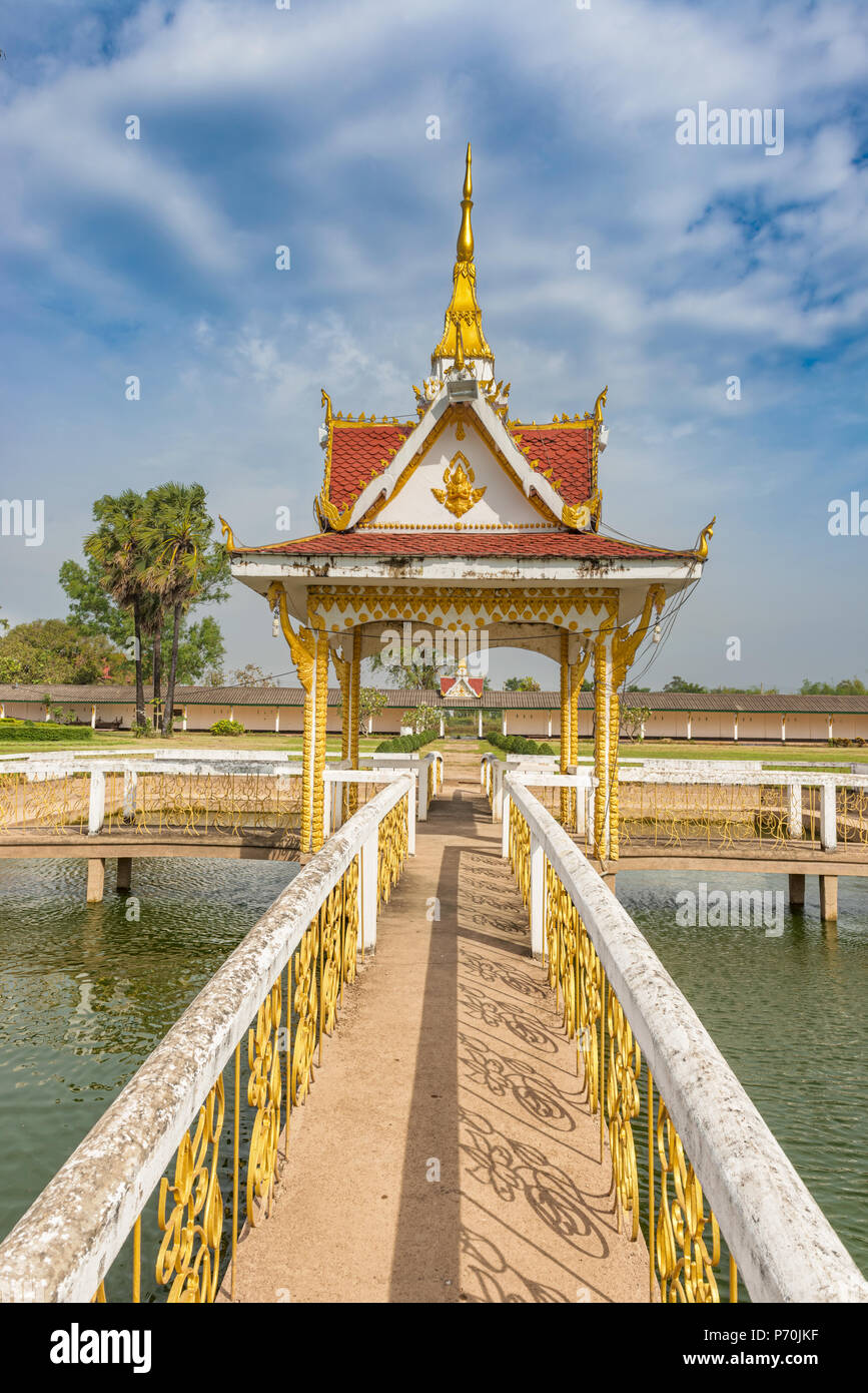 Outdoor strutture antiche in che Sikhottabong, noto anche come Sikhottabong Stupa è un tempio buddista a Thakhek, Khammouane Provincia, Laos. Foto Stock