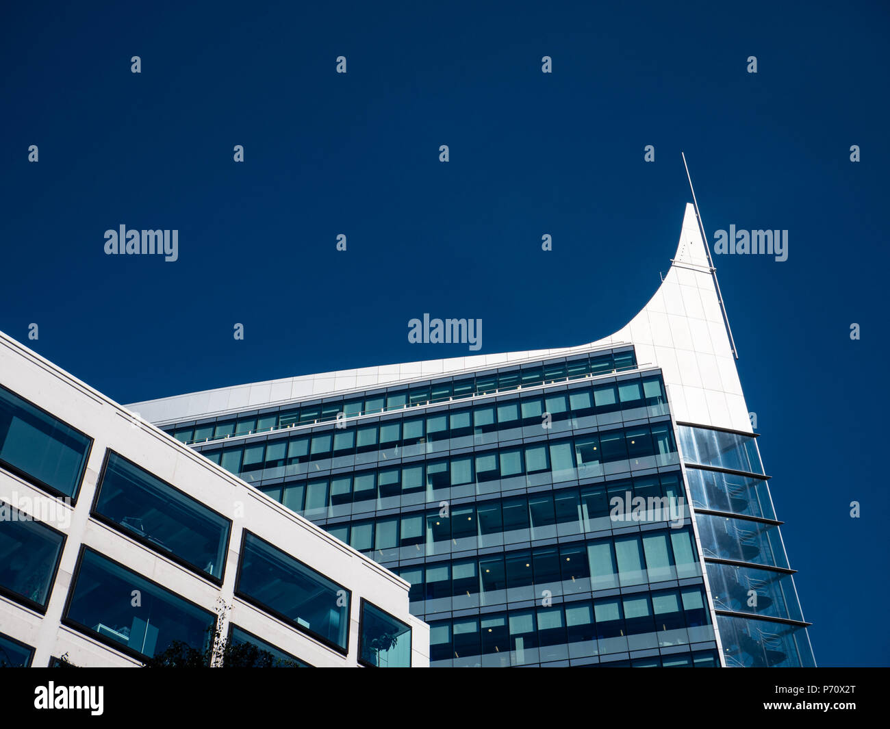 Il grattacielo di lama, la costruzione di uffici, Reading, Berkshire, Inghilterra, Regno Unito, GB. Foto Stock