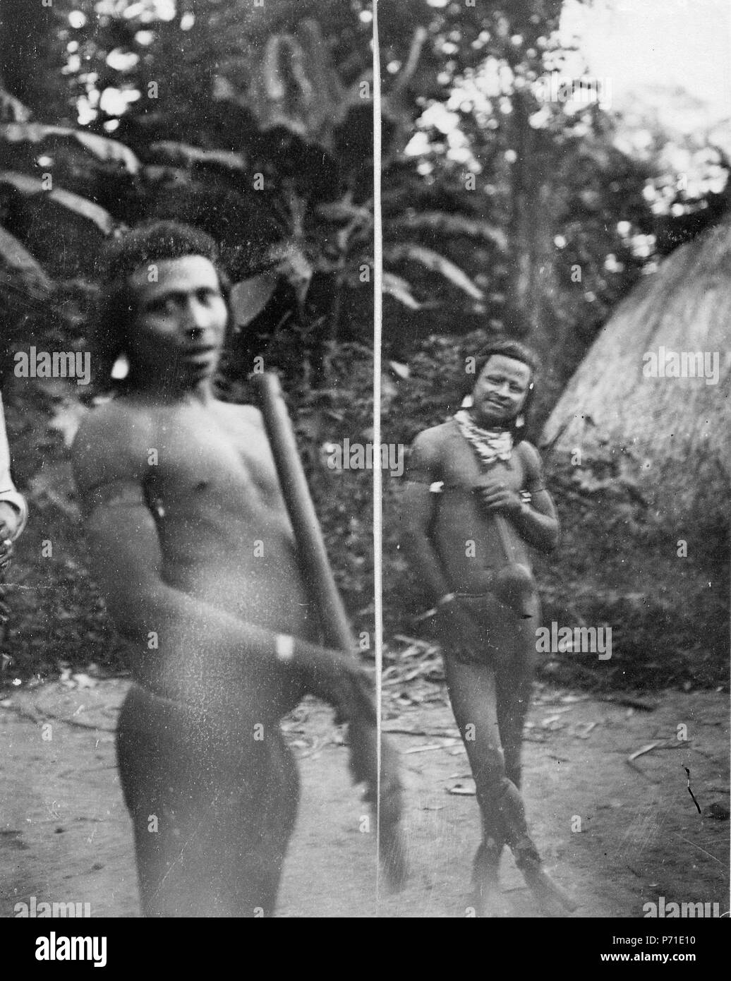 143 Indianmän musikinstrument med. Rio Curumbiara. Brasilien - SMVK - 005619 Foto Stock