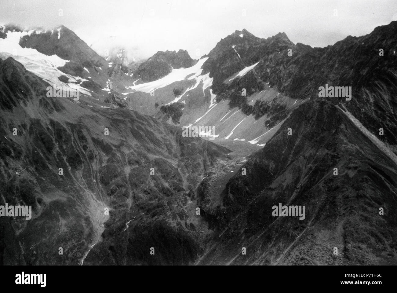 Notizen von W. Mittelholzer: 480 km, klares Hochdruck-Fetter, Tiefflug bei Rg isentis 42 ETH-BIB-Alpen zwischen Zürich und Milano-Weitere-LBS MH02-21-0011 Foto Stock