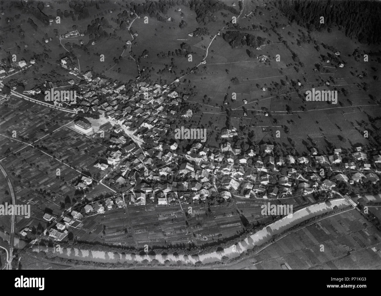 52 ETH-BIB-Bönigen bei Interlaken v. N. W. aus 400 m-Inlandflüge-LBS MH01-004800 Foto Stock