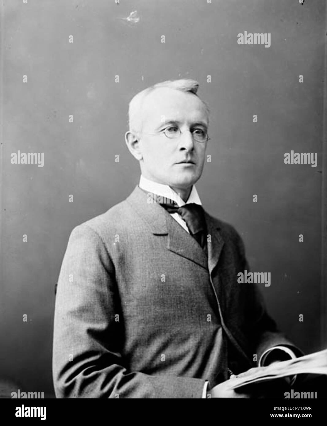 Inglese: l'on. Arthur Rupert Dickey, p.f. (Cumberland, N.S.) (Ministro della milizia e Difesa) b. Agosto 18, 1854 - d. Luglio 3, 1900 . Maggio 1895 3 Arthur Rupert Dickey Foto Stock