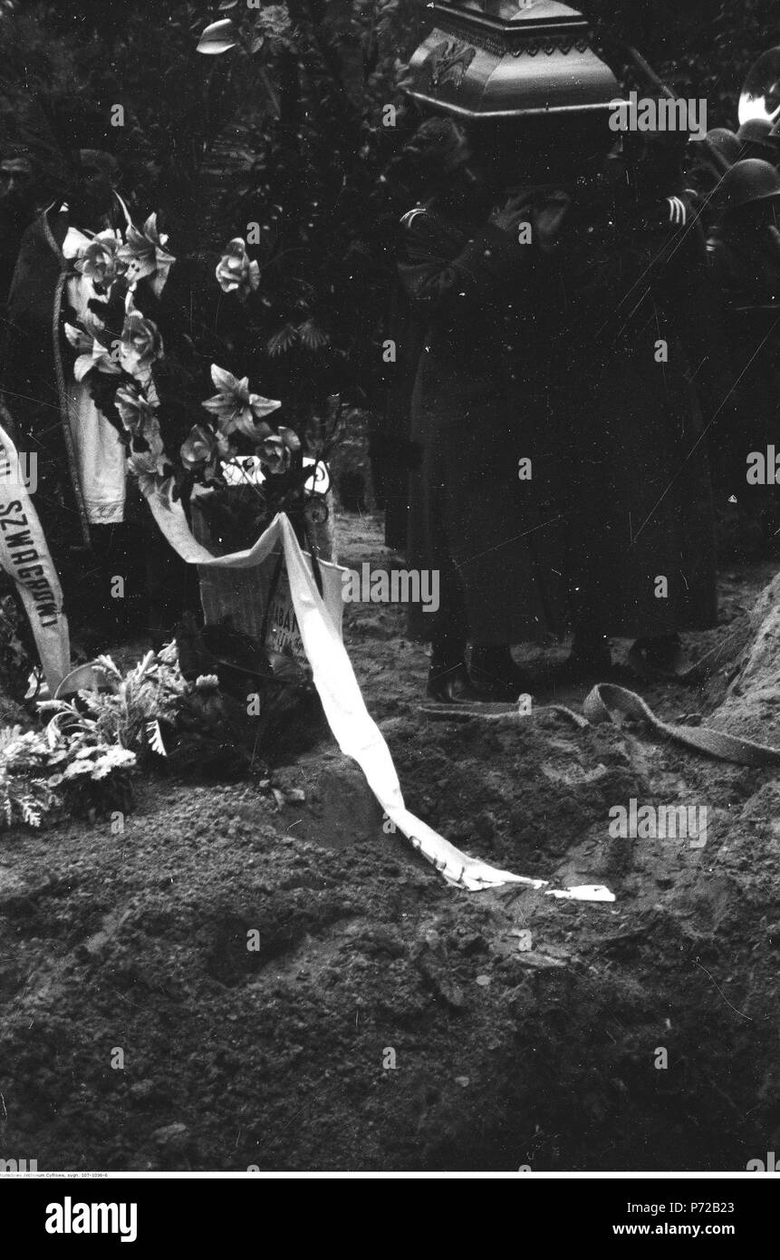 65 Narcyz Witczak-Witaczyński - Pogrzeb z udziałem wojska (107-1036-6) Foto Stock