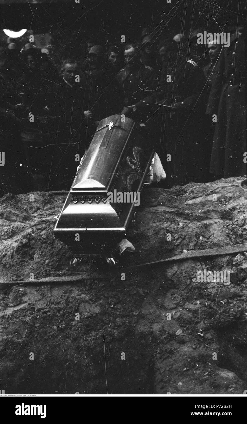 65 Narcyz Witczak-Witaczyński - Pogrzeb z udziałem wojska (107-1036-8) Foto Stock