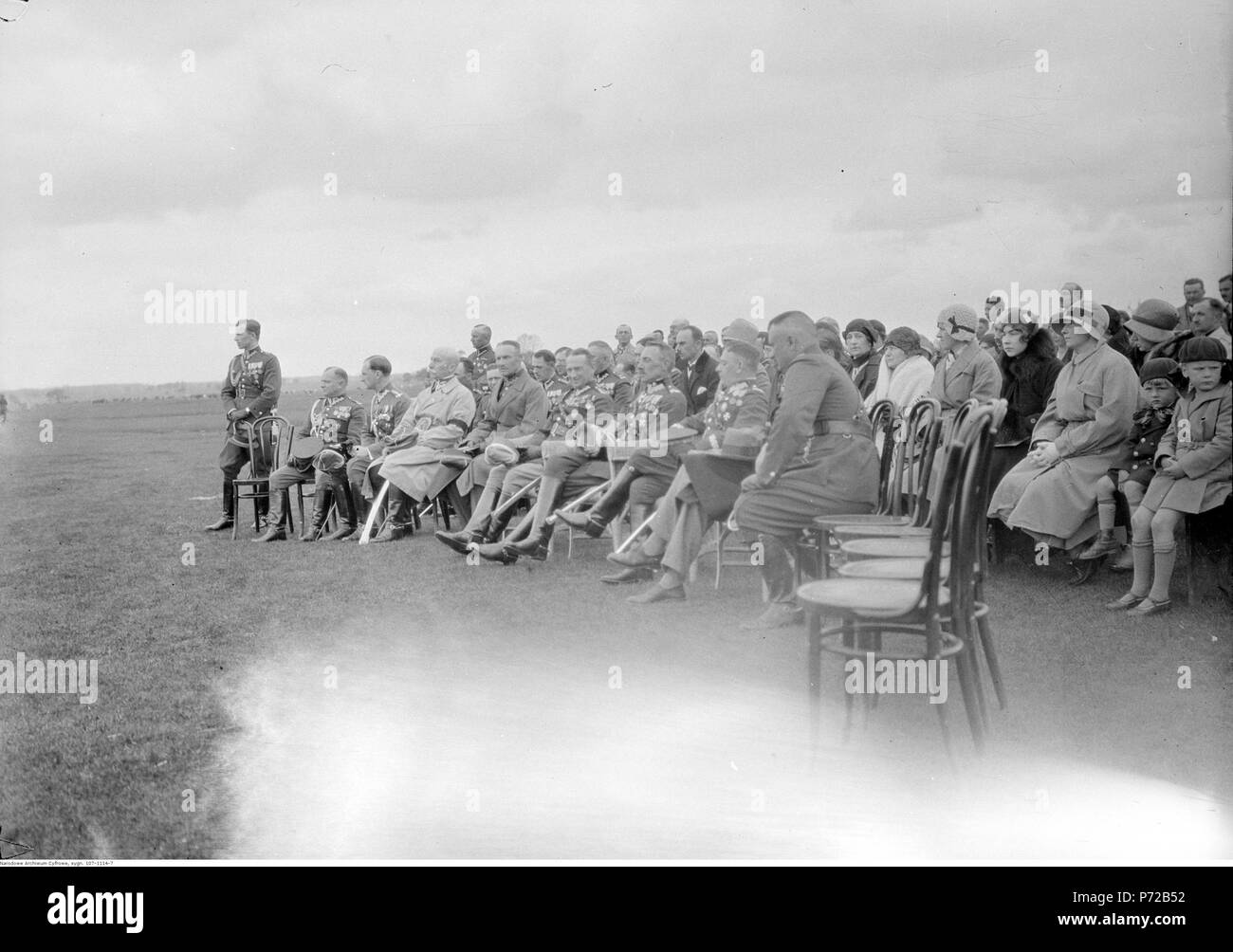 71 Narcyz Witczak-Witaczyński - Uroczystość w 1 Pułku Strzelców Konnych (107-1114-7) Foto Stock