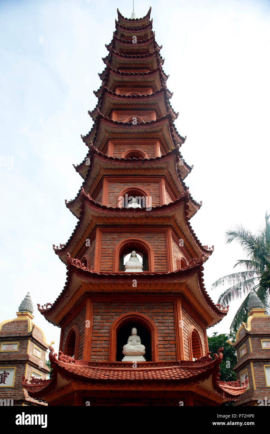 Tran Quoc Pagoda (Chua Tran Quoc), torre, Hanoi, Vietnam, Indocina, Asia sud-orientale, Asia Foto Stock