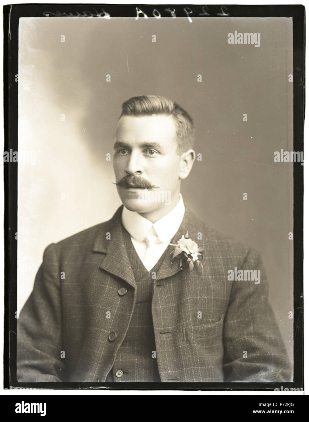 Inglese: DKW 22980A Hawes L . Questo supporto upload Data: 7 Aprile 2015 12:00:05 opera originale prima di 1944 35 Mr H Hawes, 4 ago (nessun anno) (16445840953) Foto Stock