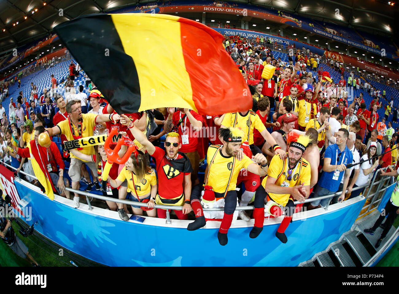 Rostov sul Don, in Russia. 2 Luglio, 2018. Belgio tifosi di calcio/calcetto : FIFA World Cup Russia 2018 match tra Belgio 3-2 Giappone a Rostov Arena a Rostov sul Don, in Russia . Credito: Mutsu KAWAMORI/AFLO/Alamy Live News Foto Stock