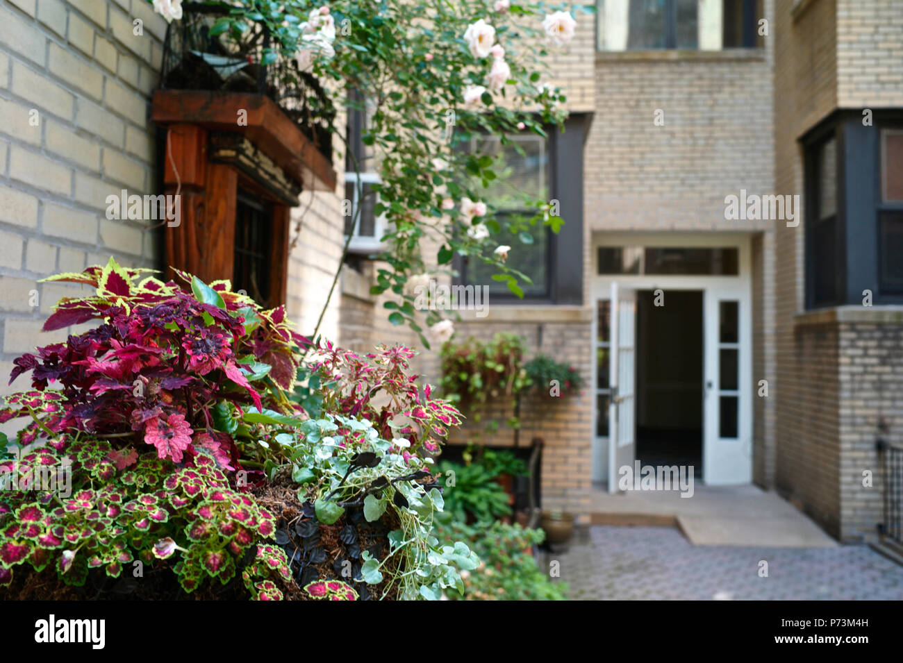 Accoccolato nel cuore del quartiere storico di Jackson Heights, il Belvedere è uno dei meglio conservati edifici della zona. Essa è stata des Foto Stock