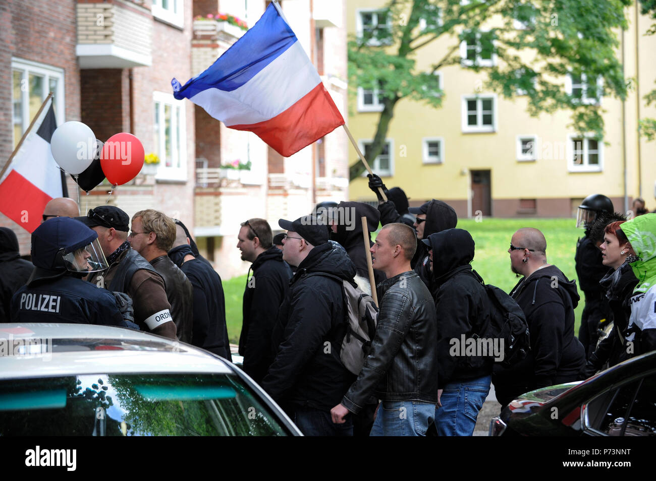 Germania, rally del nazismo e del diritto dei gruppi estremisti in Amburgo Foto Stock