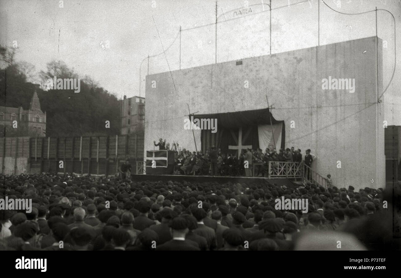 47 Mitin político en Atotxa (5 de 8) - Fondo Car-Kutxa Fototeka Foto Stock