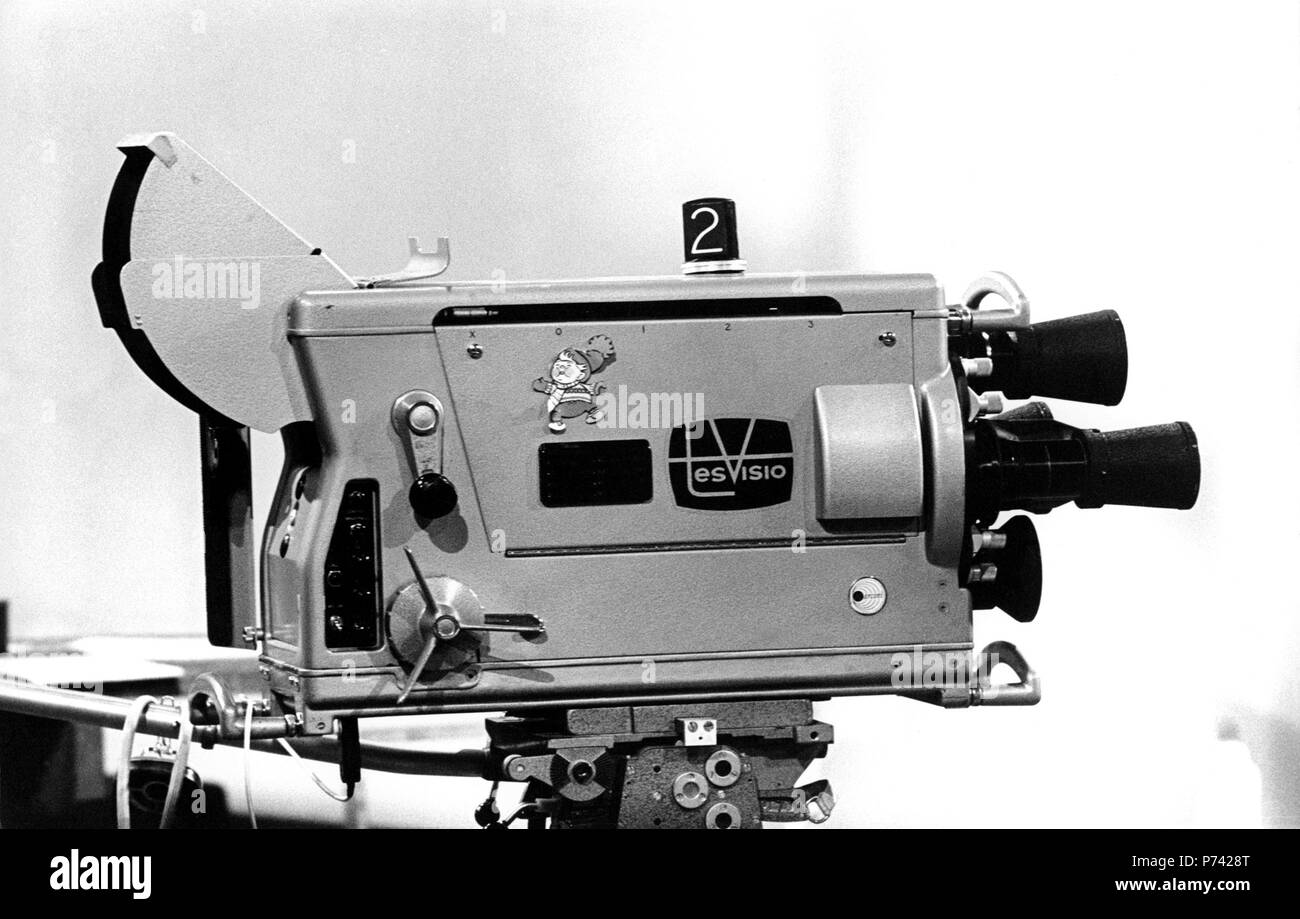 Tesvisio 1957-1965, il primo canale televisivo in Finlandia. Marconi merkkinen tv-kamera. Foto Stock