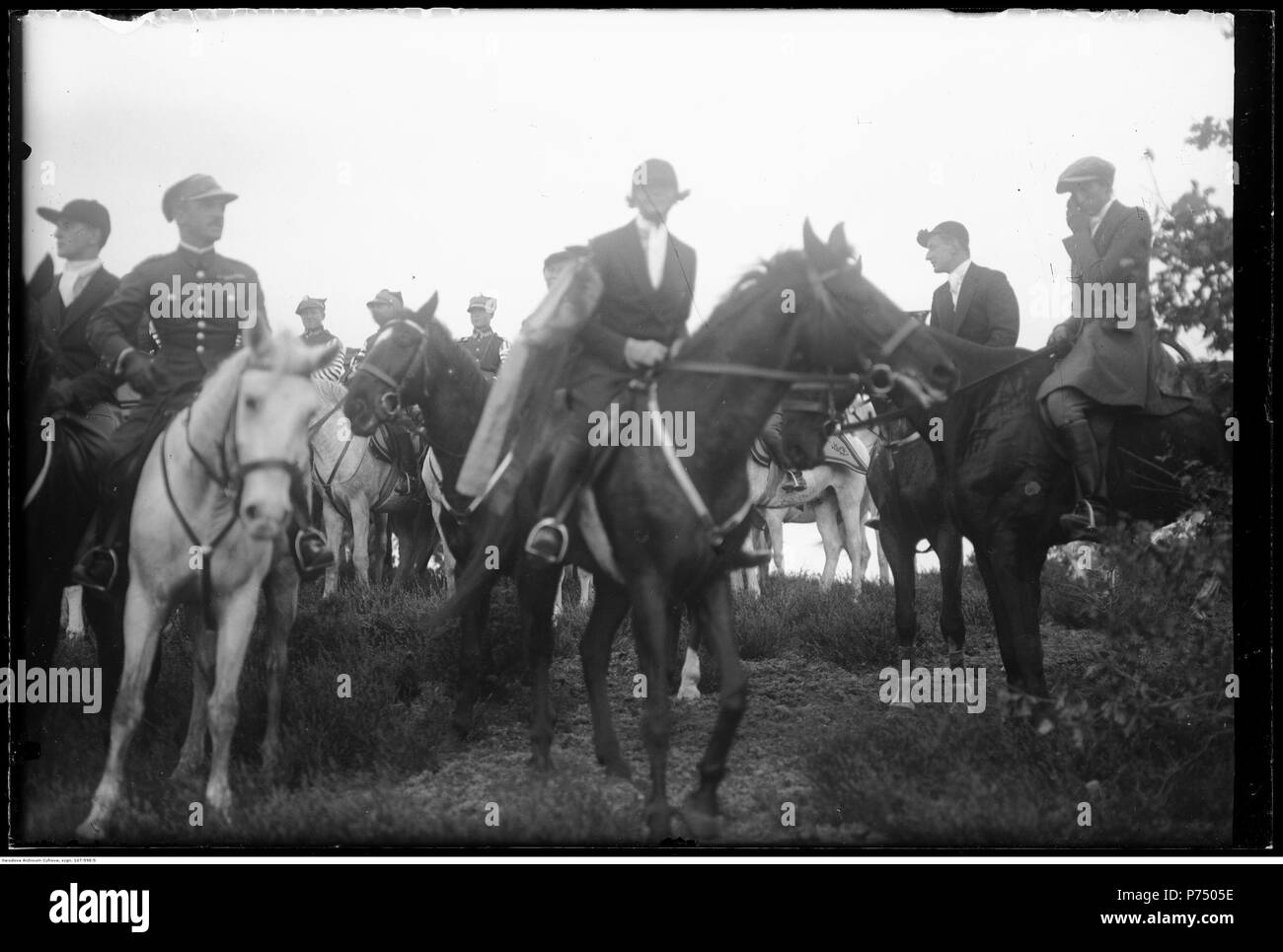 57 Narcyz Witczak-Witaczyński - Bieg oficerski św. Huberta 1 Pułku Strzelców Konnych (107-598-5) Foto Stock