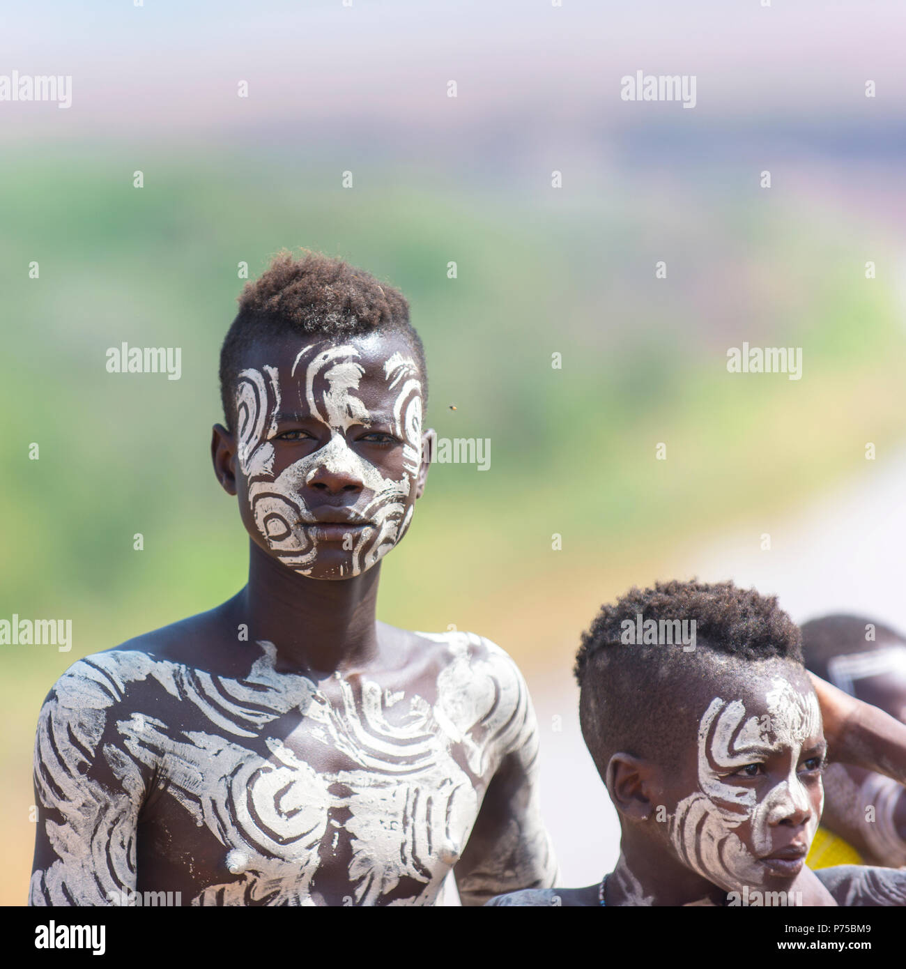 Giovani Karo Men visualizzazione tradizionale verniciatura della scocca. Foto Stock