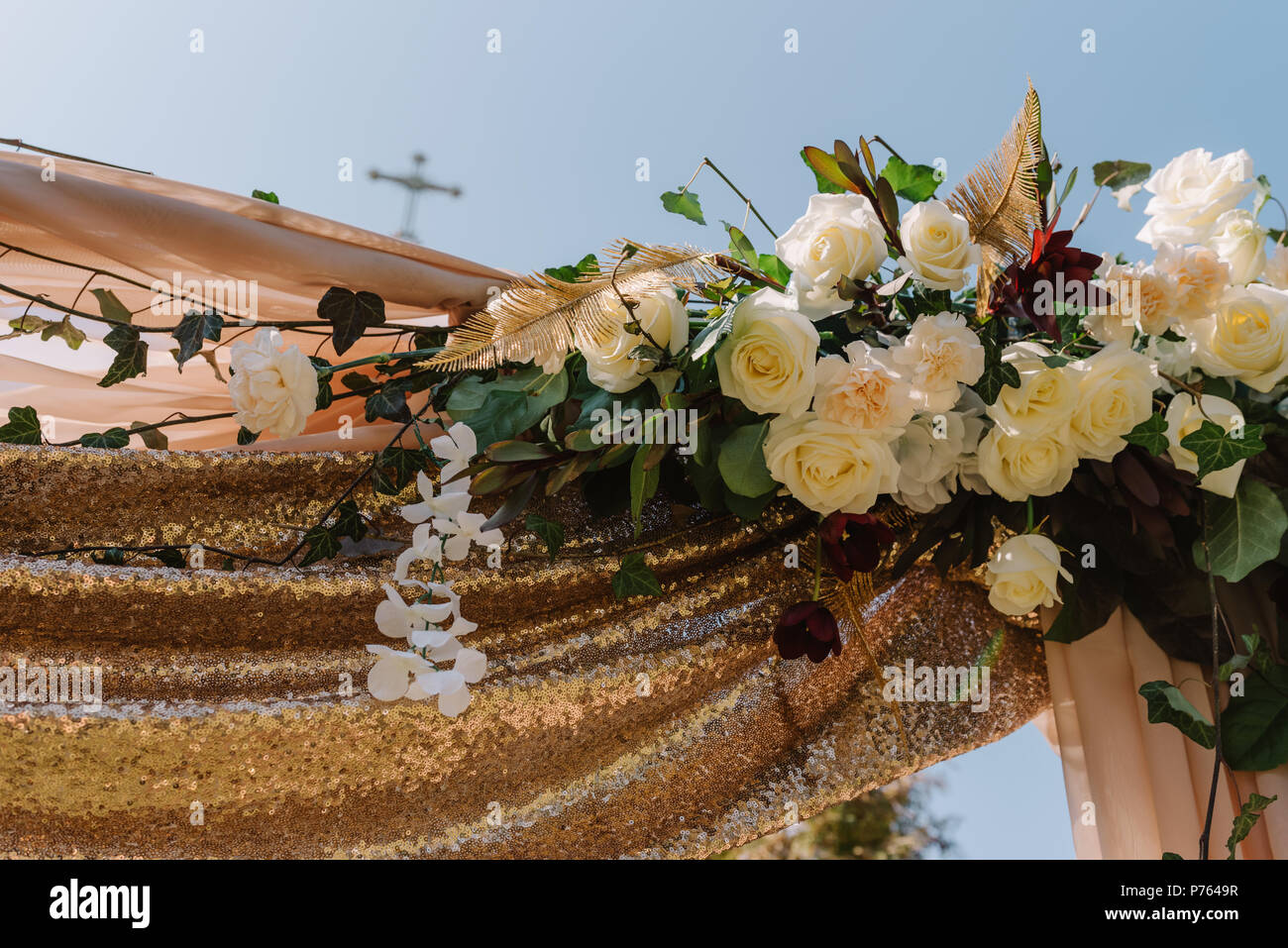 Cerimonia di matrimonio in autunno. Un matrimonio in stile Gatsby Foto Stock