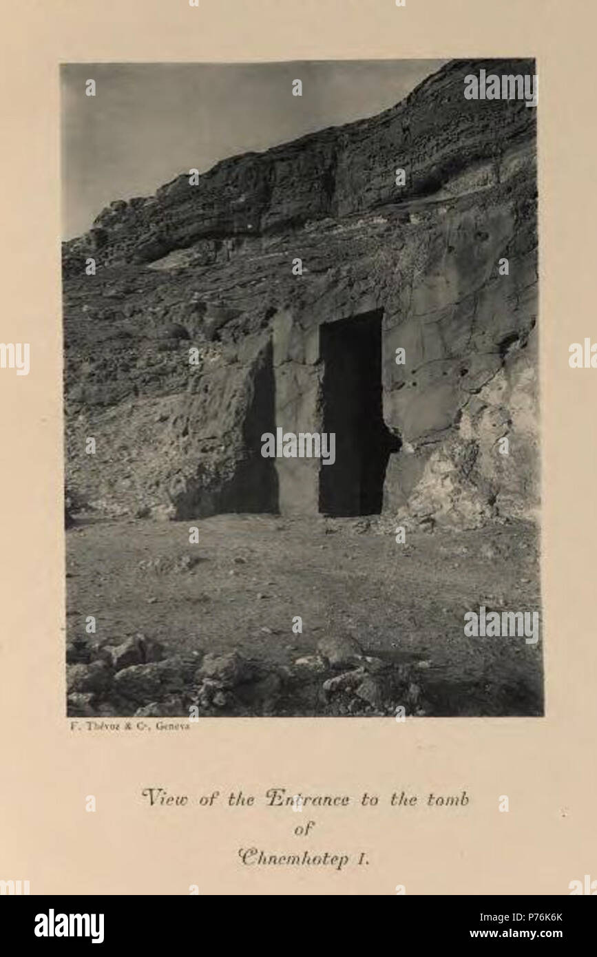 Inglese: ingresso della tomba BH14 del nomarch Khnumhotep io a Beni Hasan. Regno di Amenemhat I primi anni del XII dinastia, regno di Mezzo. [Percy Newberry, Beni Hasan parte I, pl. XLII] . 23 Settembre 2014 00:10:03 4 Ingresso tomba BH14 Newberry Foto Stock