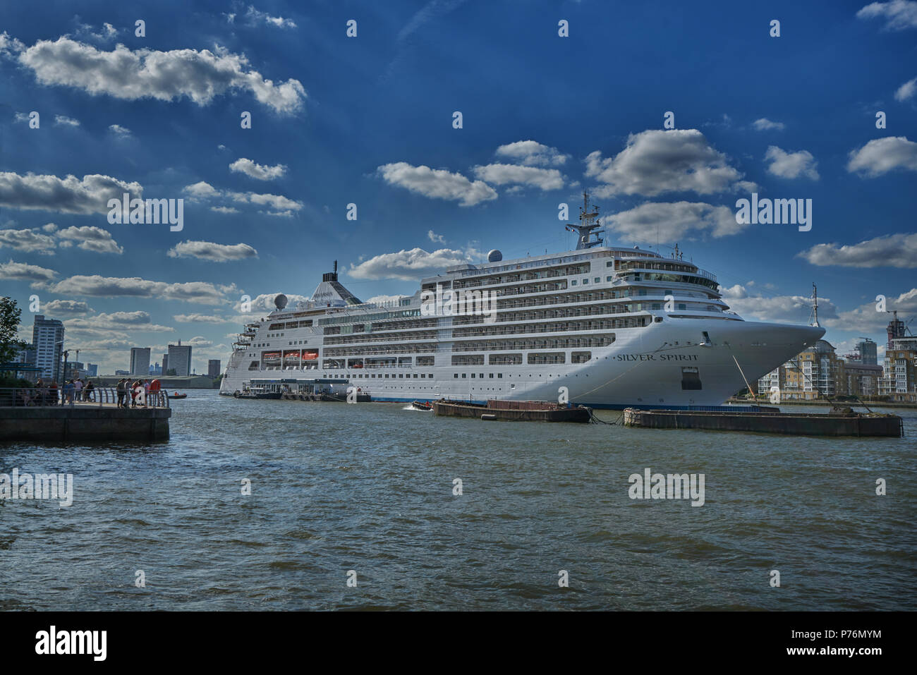 Silver Spirit nave di crociera sul Tamigi Londra Foto Stock