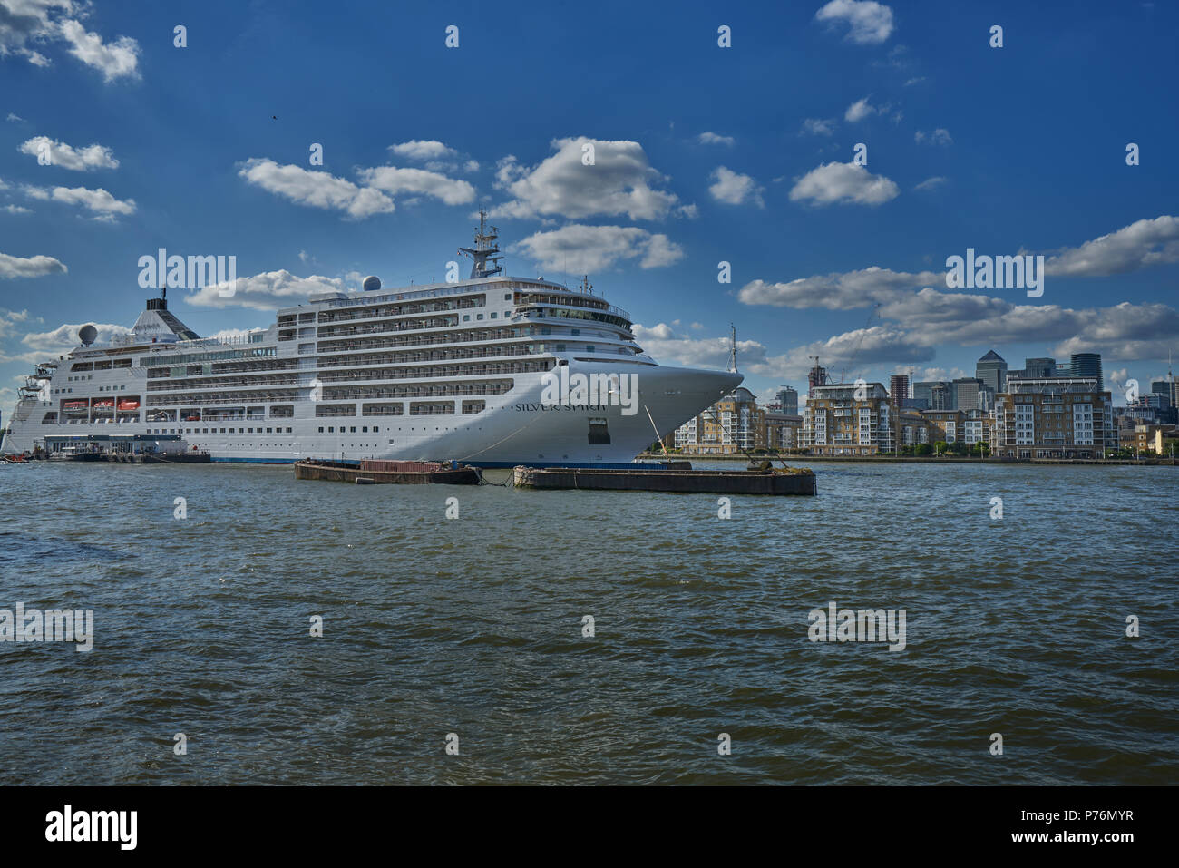 Silver Spirit nave di crociera sul Tamigi Londra Foto Stock