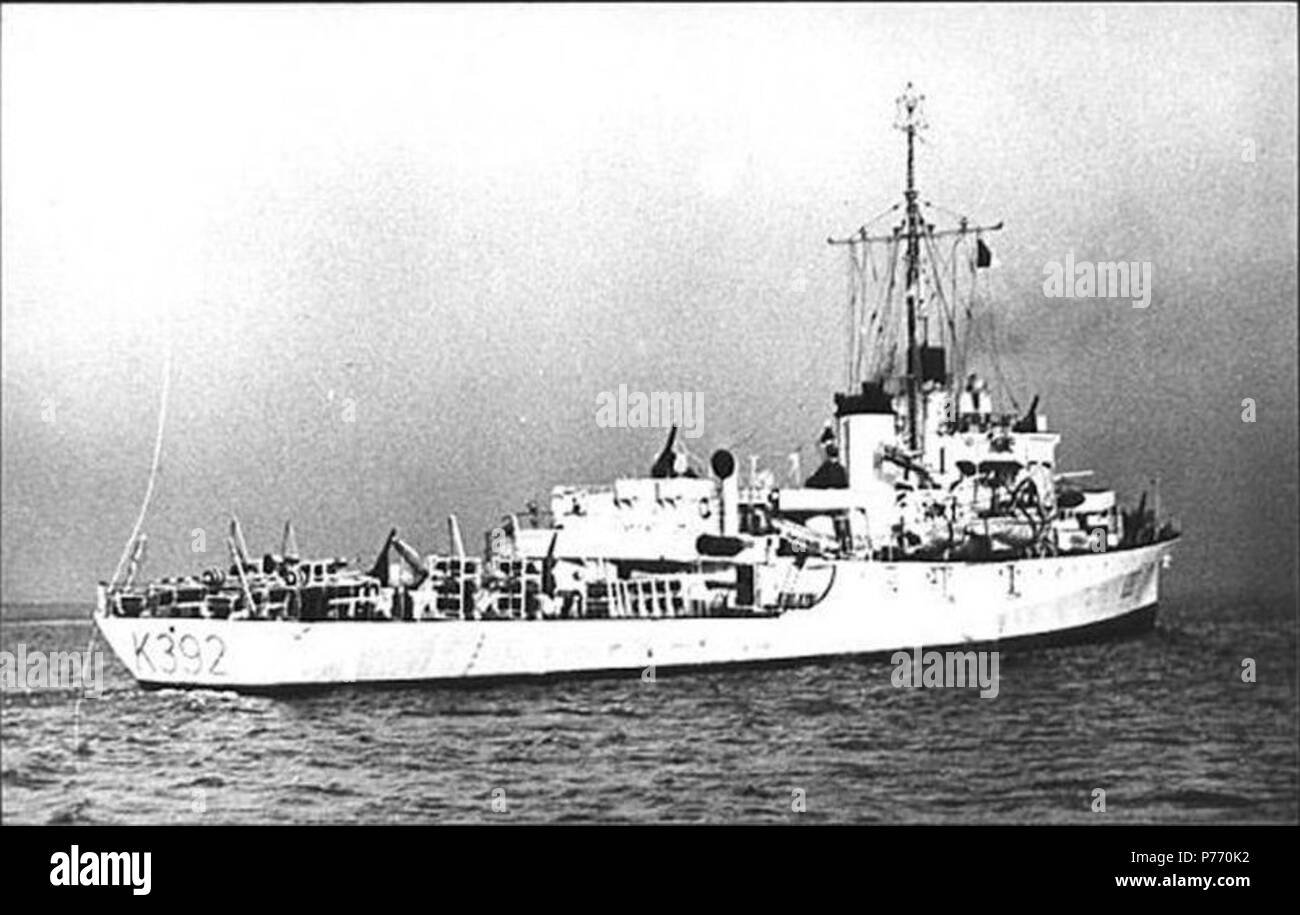 Inglese: Foto di HMS Nadder (K392) . II Guerra Mondiale 2 Hms nadder(K392) Foto Stock