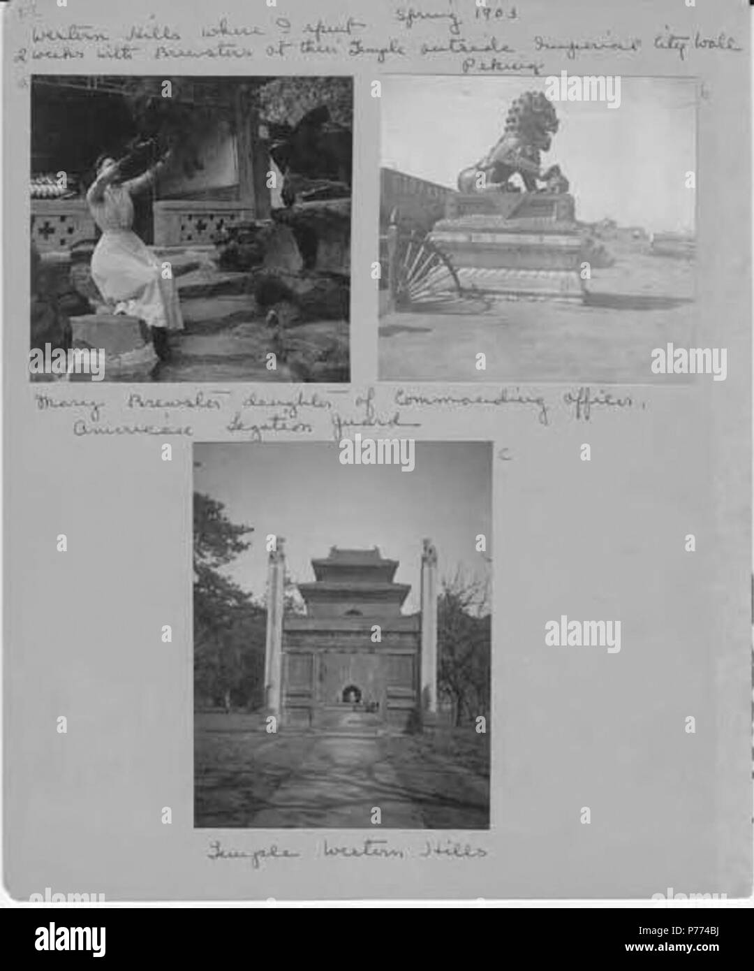 . Inglese: Maria Brewster; scultura di lion; e tempio in colline occidentali, 1903 . Inglese: scritto sulla pagina: figlia del comandante, legazione americana guardia; Western di colline dove ho trascorso 2 settimane con Brewsters presso il loro tempio fuori città imperiale di Pechino a parete . PH Coll 214.C22 . 1903 8 Mary Brewster; scultura di lion; e tempio in colline occidentali, 1903 (CHANDLESS 116) Foto Stock