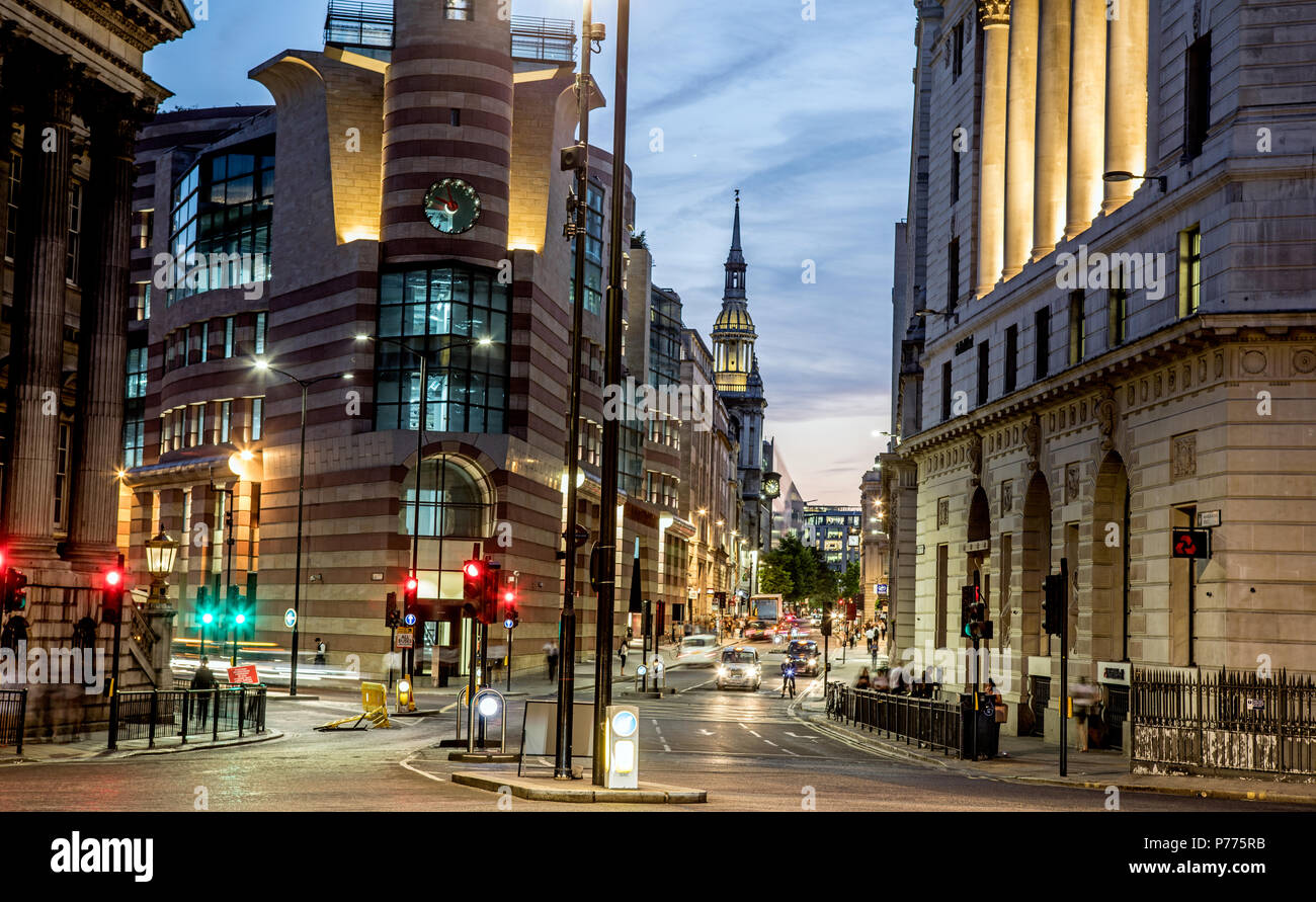 Threadneedle St di notte City Of London REGNO UNITO Foto Stock