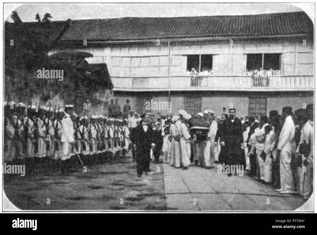 59 Traslado en Manila de los ristoranti de los Héroes de imballatrice y Cavite (la Ilustración Artística, 4 de abril de 1904, Vicente Arias y Fernández) Foto Stock