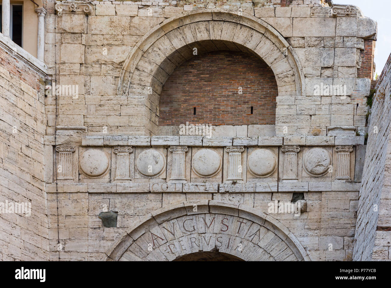 Arco di etruschi (Arco di Augusto) a Perugia, Umbria Foto Stock