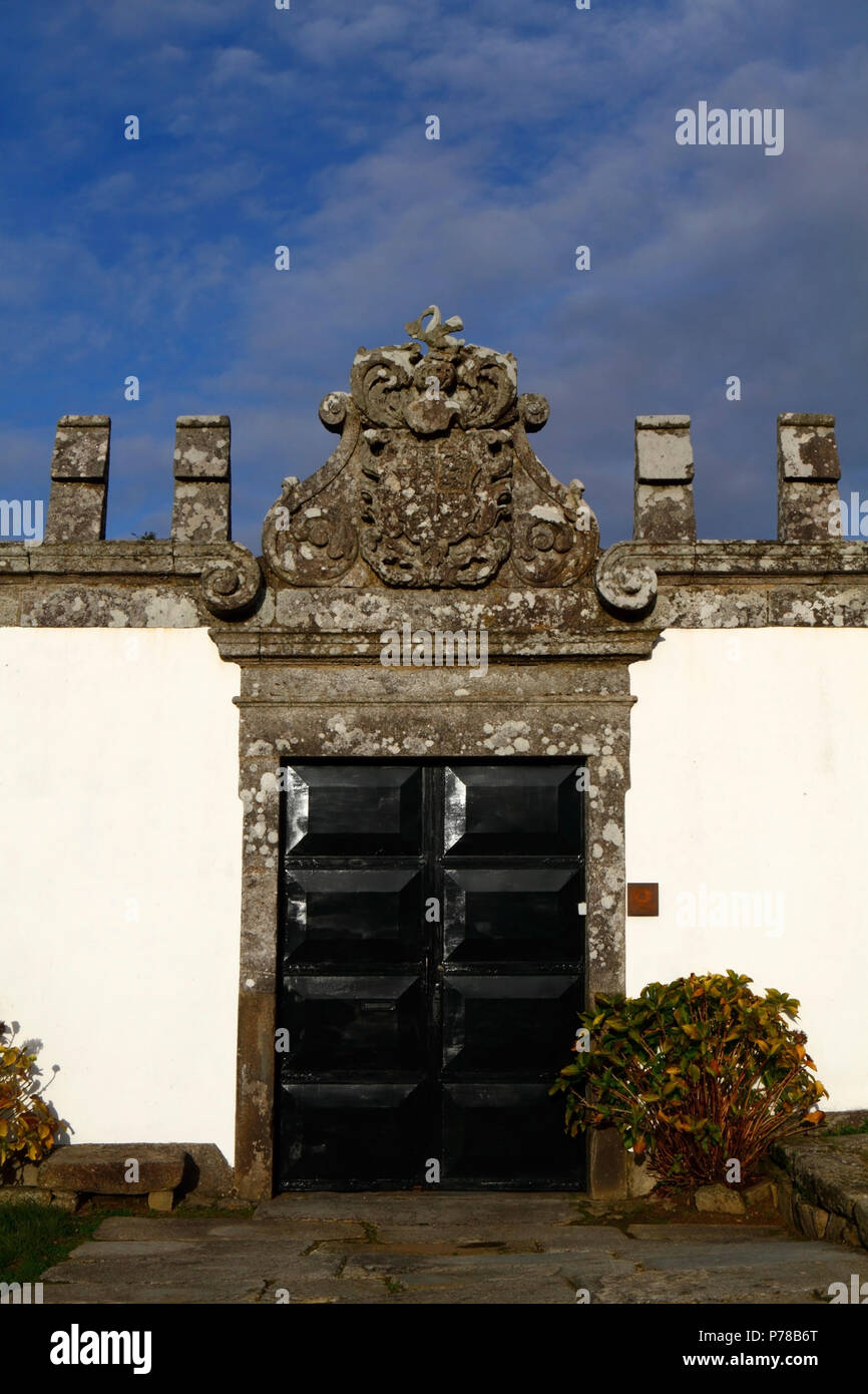 Ingresso principale la facciata della Casa de Leiras, Caminha, Provincia del Minho, Portogallo settentrionale Foto Stock