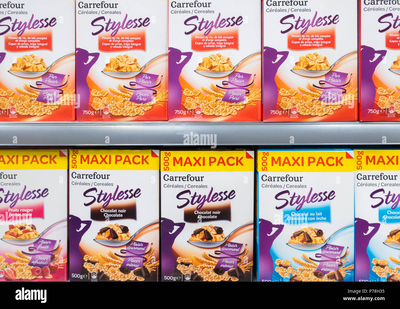 Supermercato Carrefour proprio marchio cereali da prima colazione Foto Stock
