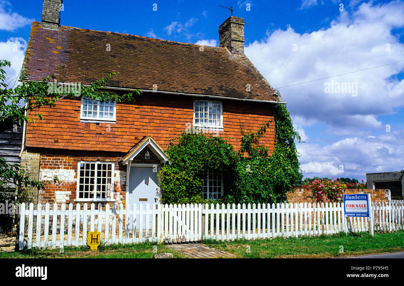 Casa di campagna in vendita, Salisbury, Wiltshire, Inghilterra, Regno Unito, GB. Foto Stock