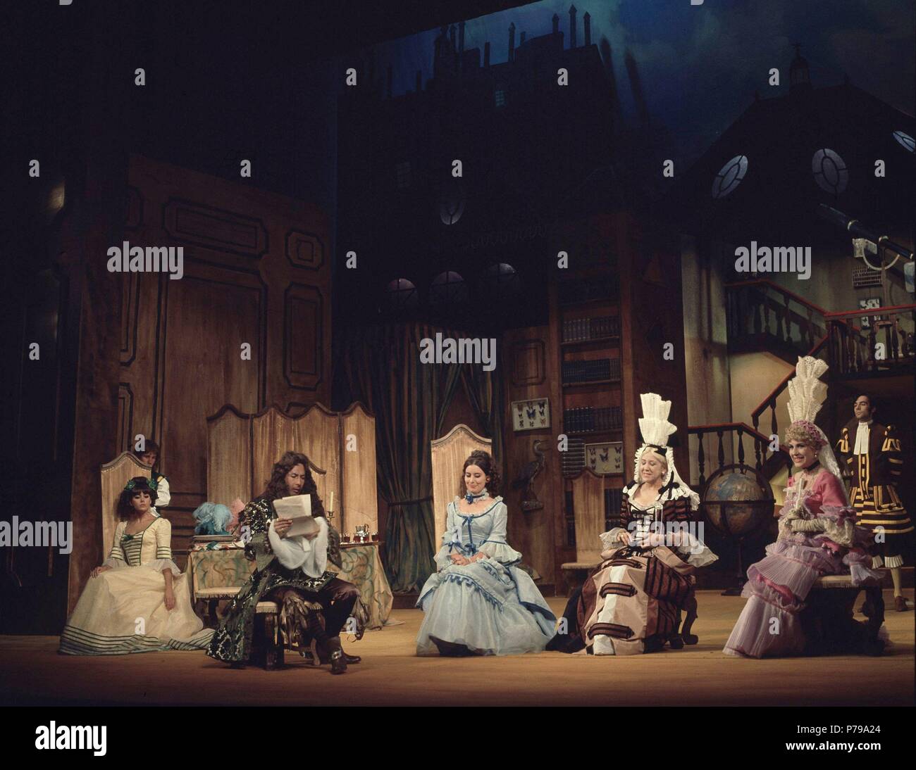 MOLIERE Jean Baptiste Poquelin ESCRITOR FRANCESCA . 1622 - 1673 TEATRO.' LAS MUJERES SABIAS ' , REPRESENTACION TEATRAL EN MADRID. Foto Stock