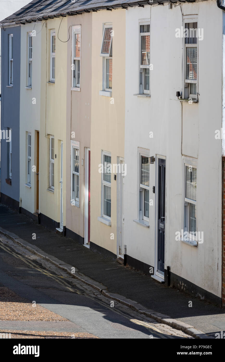 Fila di piccole case a schiera, cowes, isola di Wight Foto Stock