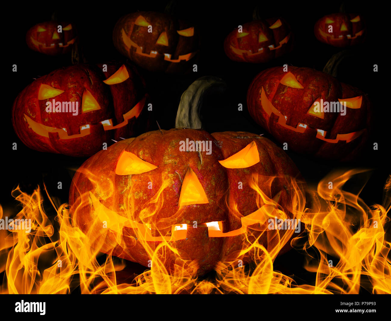 Molti di zucca con fiamma, concetto festa religiosa Halloween Foto Stock