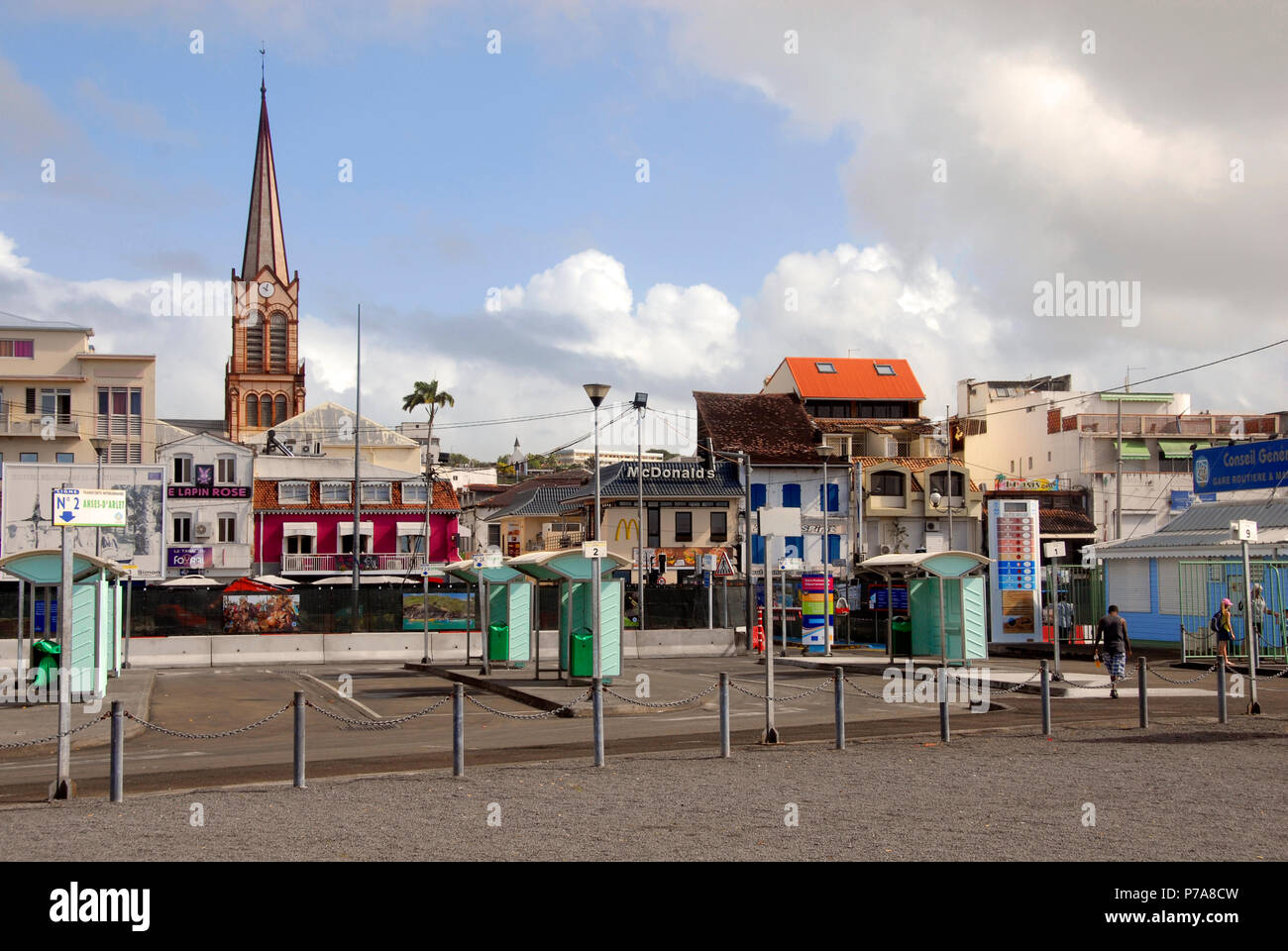 Porto-lato area di mercato, Fort de France, Martinica, Caraibi, chiusa oggi come è la domenica Foto Stock