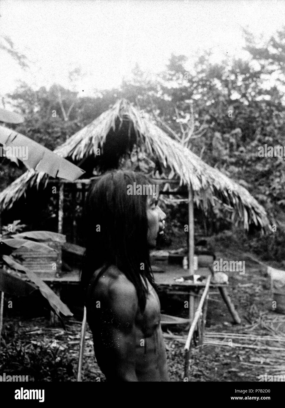 209 stessa indiano näsprydnad med som ho foto 004060. Här i profil. Choco. Colombia - SMVK - 004061 Foto Stock