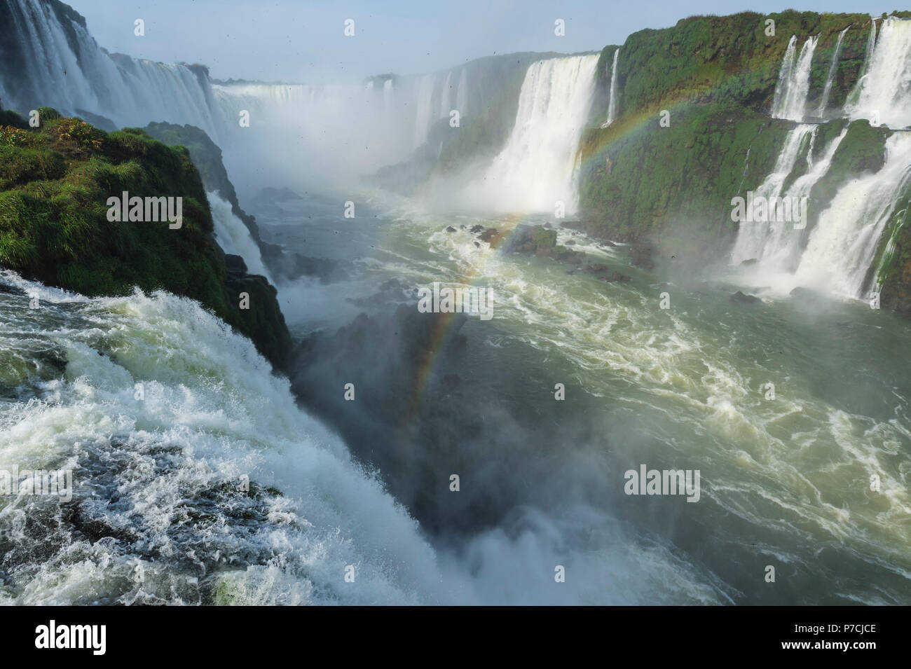 Vista delle Cascate di Iguassù dal lato Brasiliano, Sito Patrimonio Mondiale dell'Unesco, di Foz do Iguacu, Stato di Parana, Brasile Foto Stock