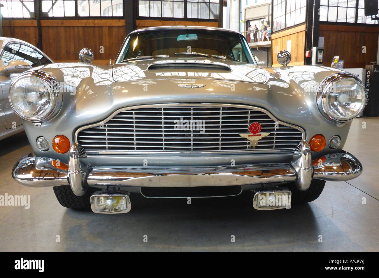 Aston Martin DB5, James Bond auto, Goldfinger, britisch supercar, classic car, argento Foto Stock