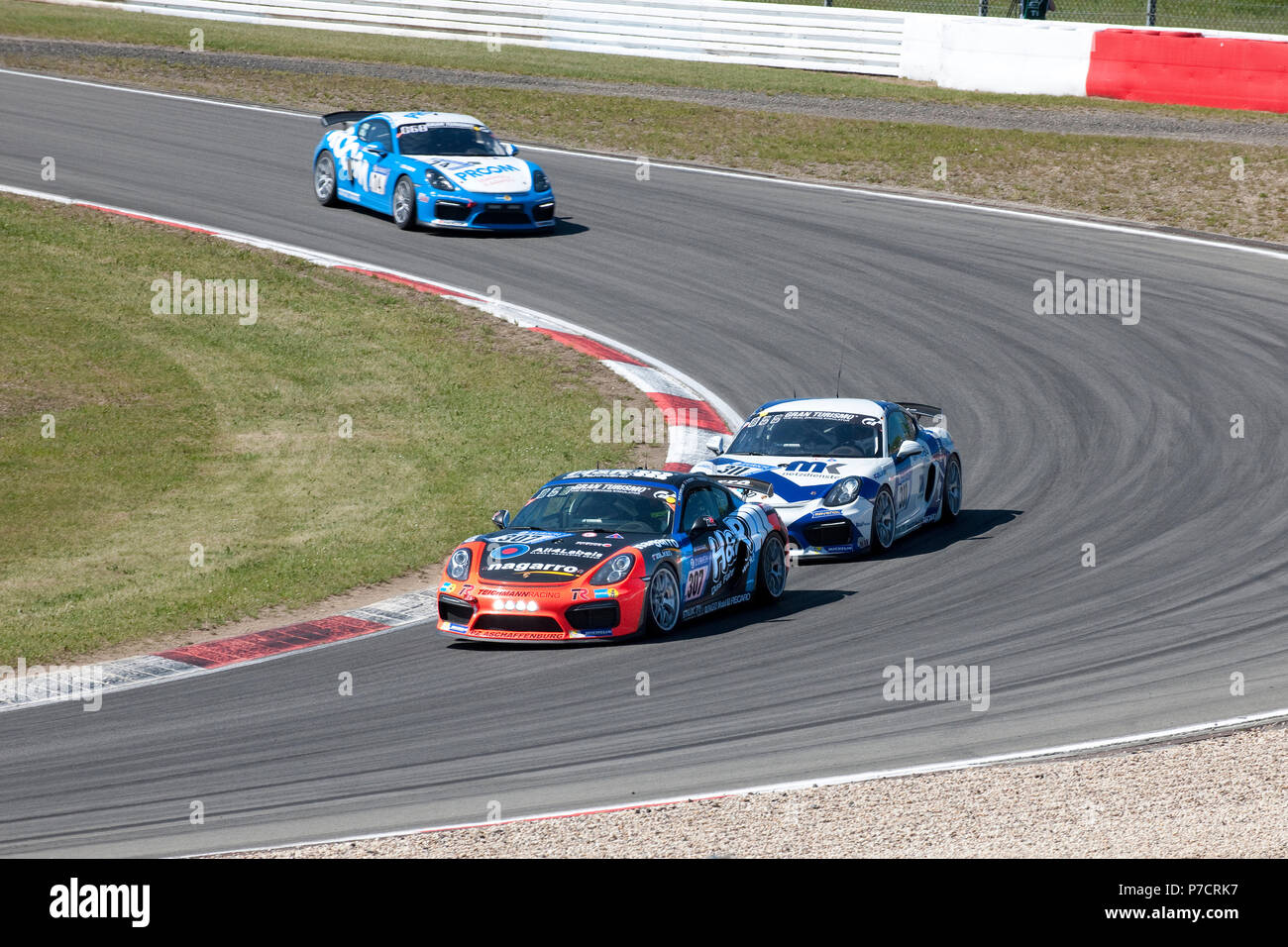 Porsche Cayman GT4 Clubsport, Nuerburgring, 24h Nuerburgring, motorsports, curve curbes, corse, Eifel, Renania-Palatinato, Germania, Europa Foto Stock