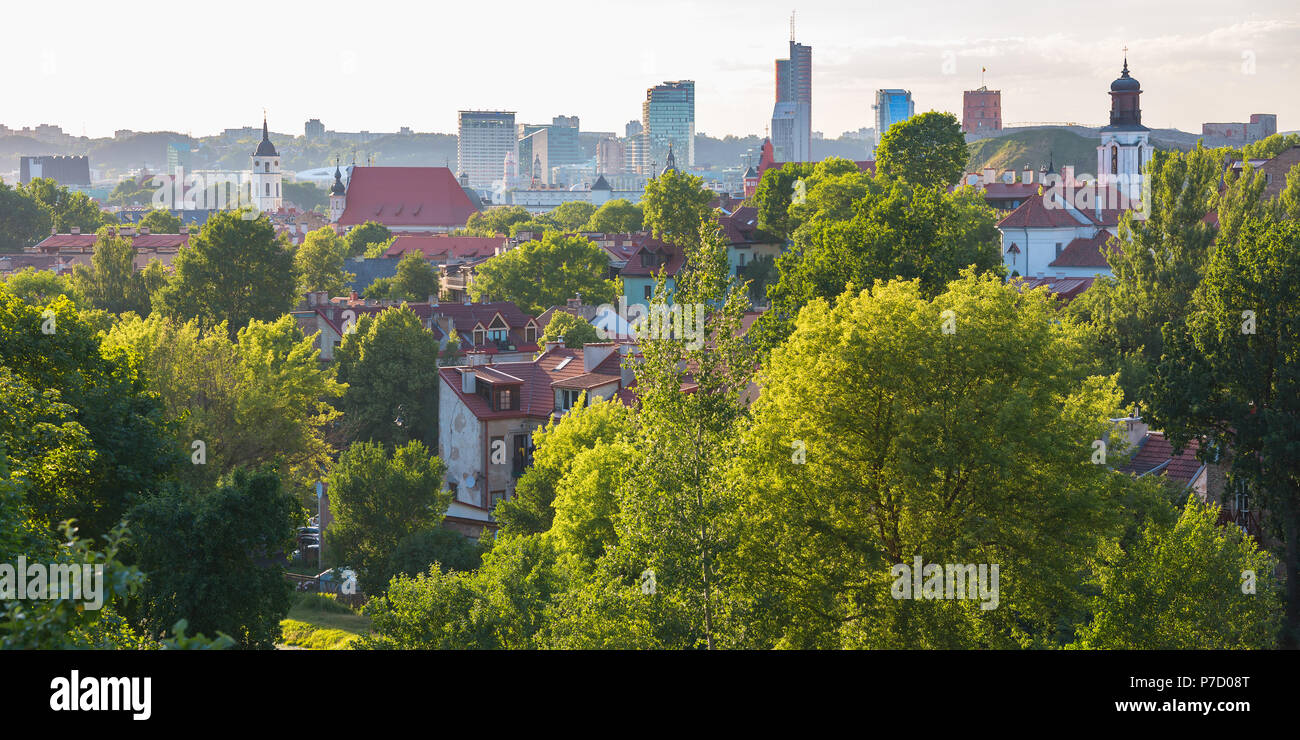 Panorama della città vecchia di Vilnius, Lituania Foto Stock