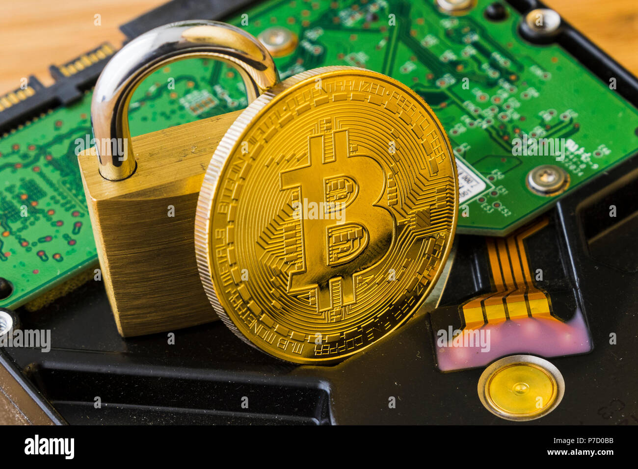 Un Bitcoin Cryptocurrency Bit digitale medaglia BTC valuta la tecnologia Internet Business concetto. Foto Stock