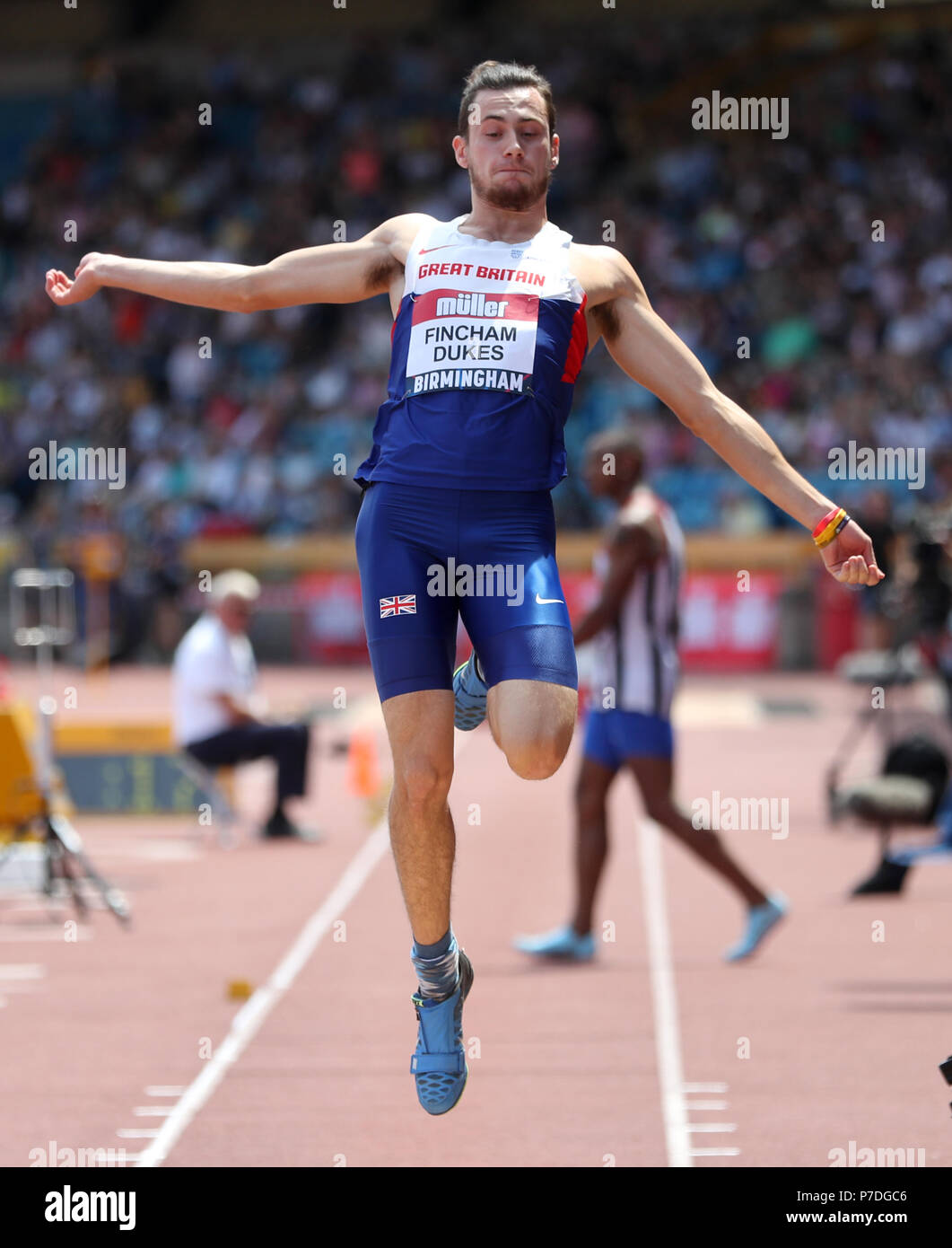 La Gran Bretagna dal Jacob Fincham Duchi compete in Uomini Salto in lungo Finale durante il giorno due del Muller British di Atletica a Alexander Stadium, Birmingham. Foto Stock