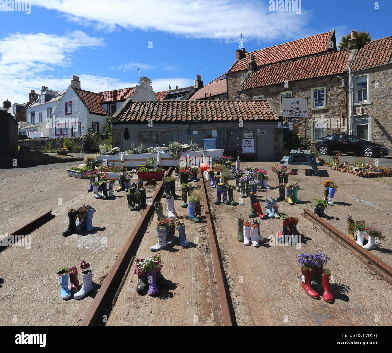 Avvio Wellie giardino St Monans Fife Scozia Luglio 2018 Foto Stock