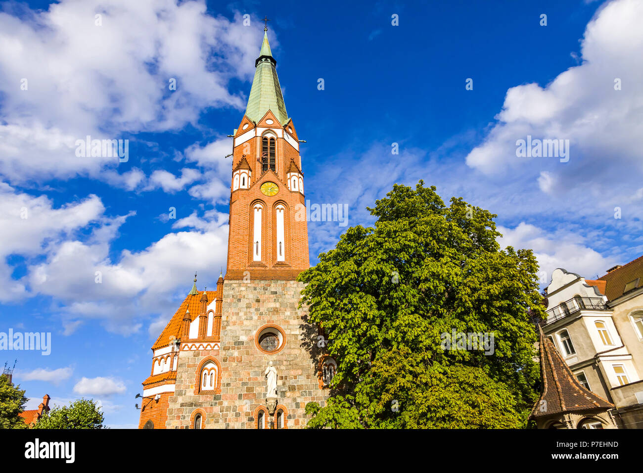 San Giorgio la Chiesa Cattolica Romana di Sopot. Costruito nel 1899-1901 in stile neogotico. È uno dei più famosi palazzi di Sopot mare ri Foto Stock