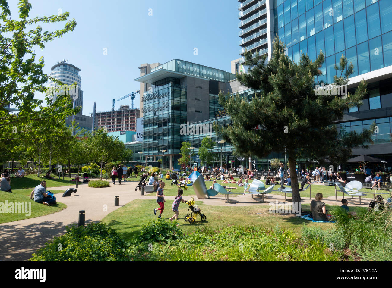 Giardini Pubblici a MediaCityUK in Salford Quays. Foto Stock