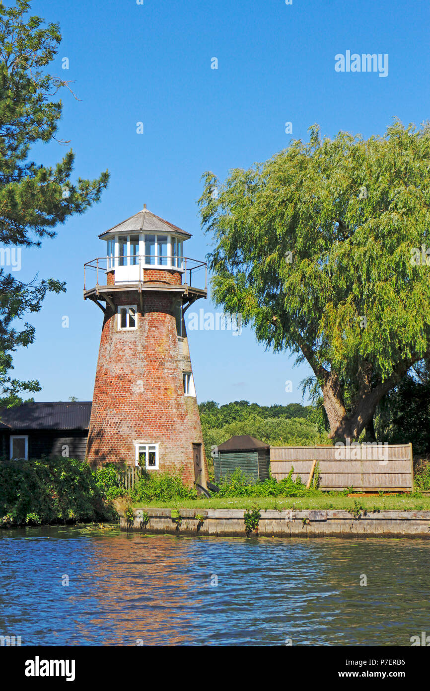 Dydall del mulino di drenaggio dal fiume Bure sul Norfolk Broads a Hoveton San Giovanni, Norfolk, Inghilterra, Regno Unito, Europa. Foto Stock