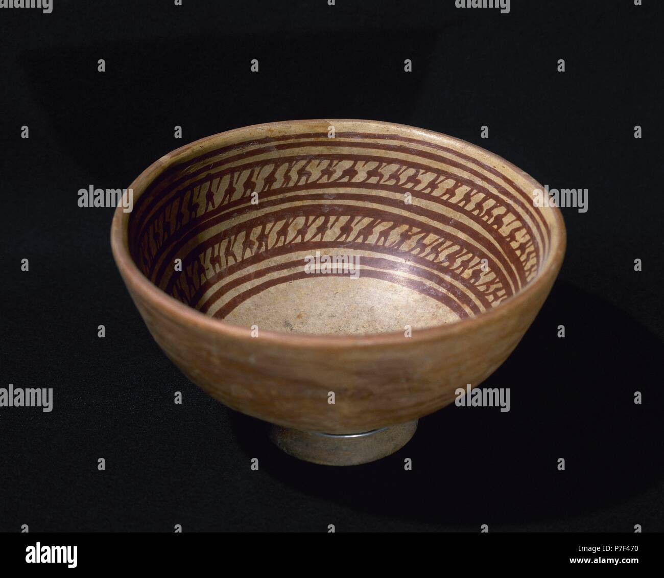 Arte precolombiana Pre-Incan. Cultura Cuasmal (500-1500 AD). Dall'Ecuador. Vaso in ceramica. 10x 18,5 cm (diametro). Collezione privata. Foto Stock