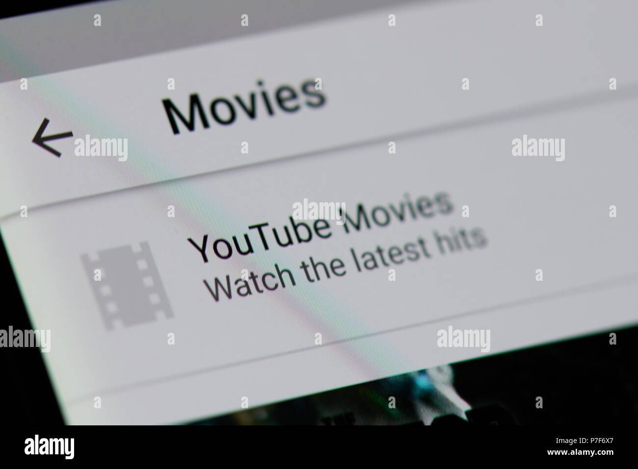 New york, Stati Uniti d'America - 5 Luglio 2018: i filmati di Youtube menu sullo smartphone lo sfondo della schermata Vista ravvicinata Foto Stock